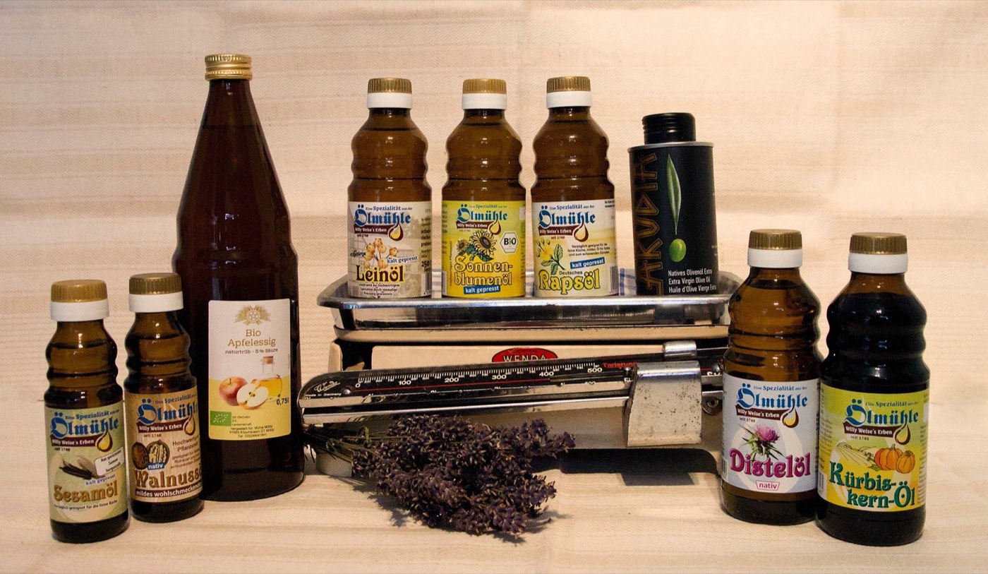 Demeter-Mehlsorten und Bio-Produkte im Hofladen der Mühle Miltitz